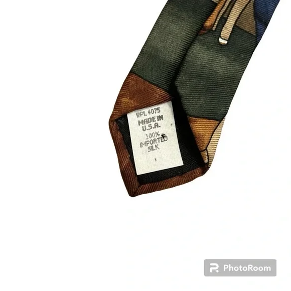 Spencer&Lowe Mens Tie Full Swing Golfer Novelty Print Maroon 100% Imported Silk - Picture 4 of 4